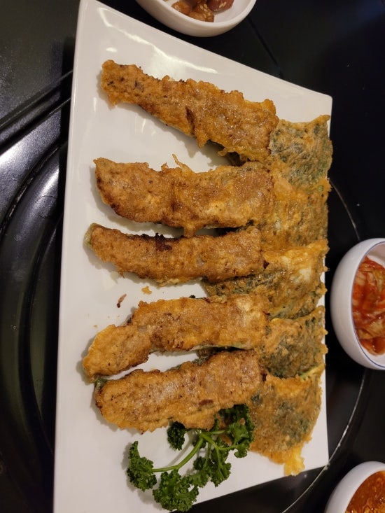  논현동 세관사거리 송화전 모듬전과 막걸리 만두전골