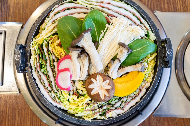  일산호수공원맛집 - 깔끔한 밀푀유나베의 샤브샤브 스타일 홍대스앤샤 일산가로수길점