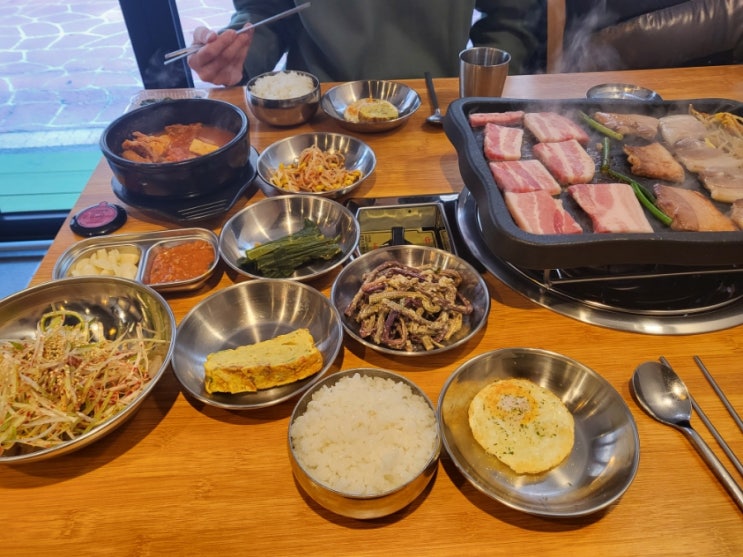  [서울.동작.사당] 사당역 고기집, 냉동 삼겹살이 맛있는 식당 <별미냉삼>