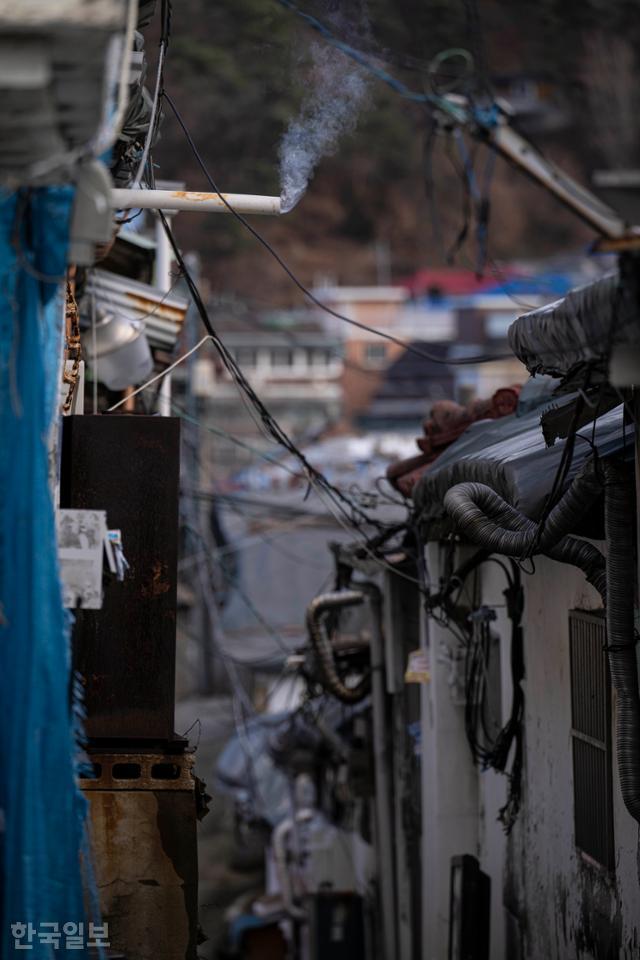 에너지바우처 '사각지대' 커진다... 1년에 5.5만가구 못받아 에너지바우처 '사각지대' 커진다... 1년에 5.5만가구 못받아