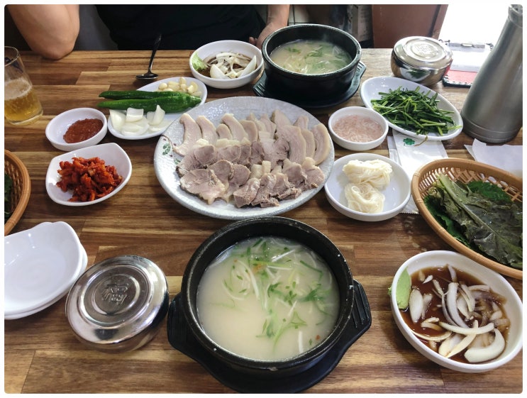  부산의 대표 음식점 광안리"수영돼지국밥" 본점 매장 방문 후기 | 남녀노소 누구나 좋아하는 소울푸드 | 술먹고 해장하기 좋은 음식점 | 수요미식회 출연 | 인심좋은 사장님