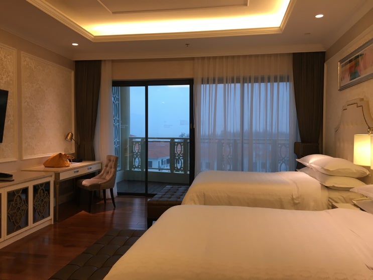  [다낭 가족여행 리조트추천] 쉐라톤 그랜드 다낭 리조트 숙박 후기(수영장 전망)