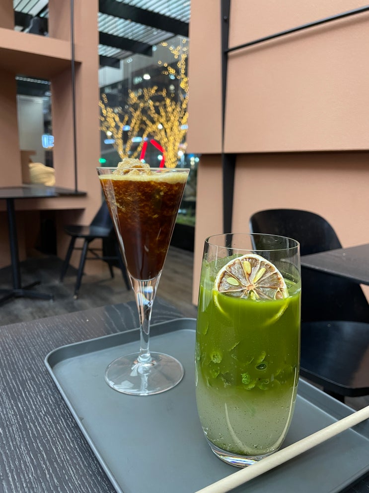  강남역 근처 조용한 카페 리퍼크 REPERK