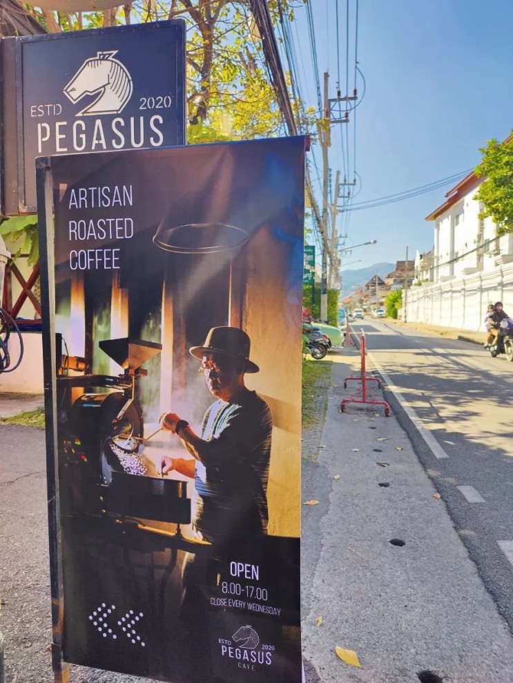 커피가 맛있는 올드타운 재방문 카페 페가수스(Pegasus Café & Roastery)(feat. 치앙마이 카페모음)