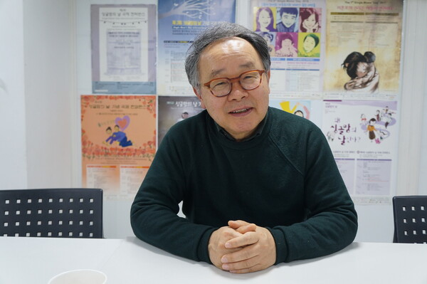 “국외입양인들 목소리부터 들어주는 게 진정한 환대죠” “국외입양인들 목소리부터 들어주는 게 진정한 환대죠”