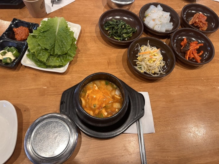  일산 원마운트 밥집 4탄 밥집 7곳모음 불고기 / 매생이굴국밥 / 육개장 / 샐러드 / 백반