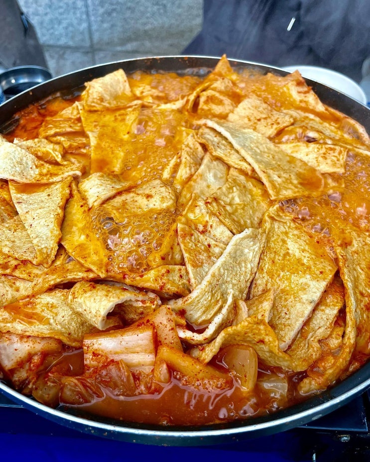  경운동 맛집 인사동 노포 - 진짜 줄서서 먹는 간판없는 김치찌개집