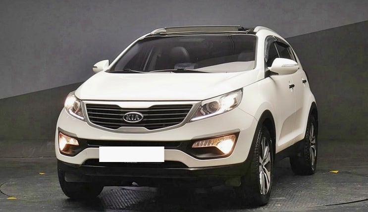  스포티지R 중고차 2WD TLX 최고급형 엔틱하네요