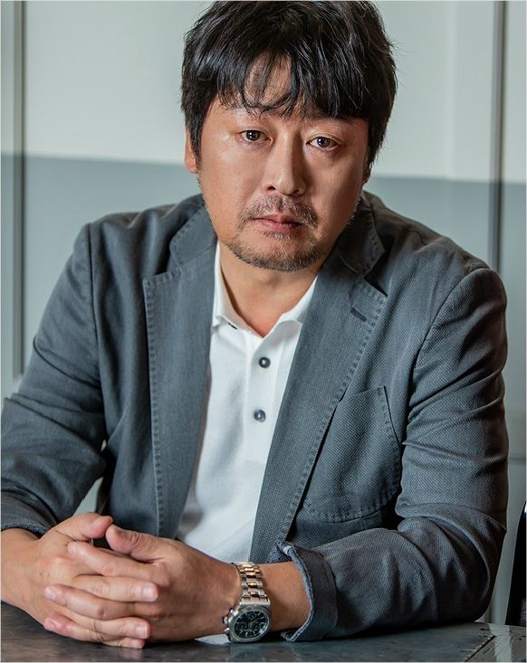 무명 배우였던 김윤석을 알린 의외의 작품 무명 배우였던 김윤석을 알린 의외의 작품