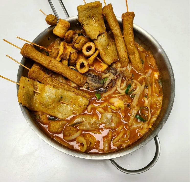 겨울철 국물요리 김치어묵우동 만들기 쯔유대체 김치우동 한 끼 겨울철 국물요리 김치어묵우동 만들기 쯔유대체 김치우동 한 끼