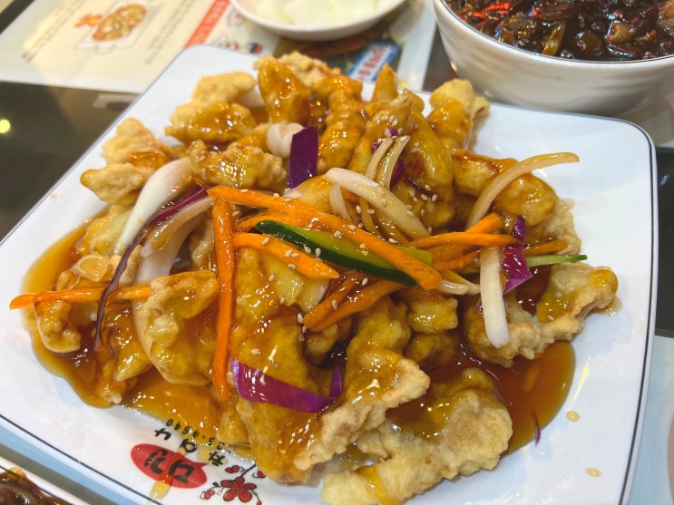  부천 상동 가족 외식 가능한 넓고 깔끔한 홀이 있는 중국집 맛집 [디긴차이나]