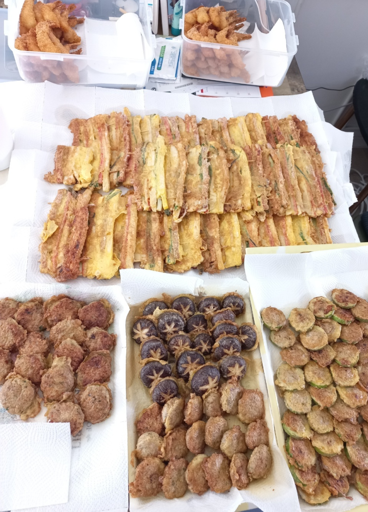 명절 이벤트 (형님은 <b>오지</b> 않고, <b>어머니</b>는 치매로 돈을... 