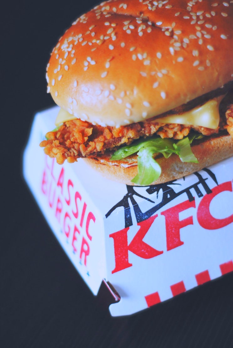  KFC 9시 이후 주문 시 치킨 원 플러스 원