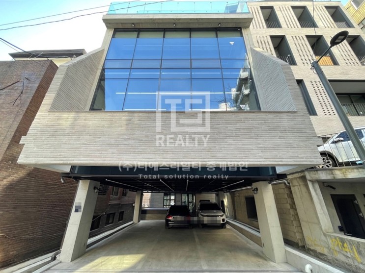 7호선더블역세권 신축급건물외관 논현동통임대사무실