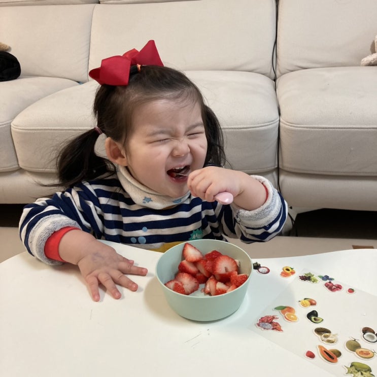  라라.일상 2023 01 18 21개월 아기와의 하원 후 집콕