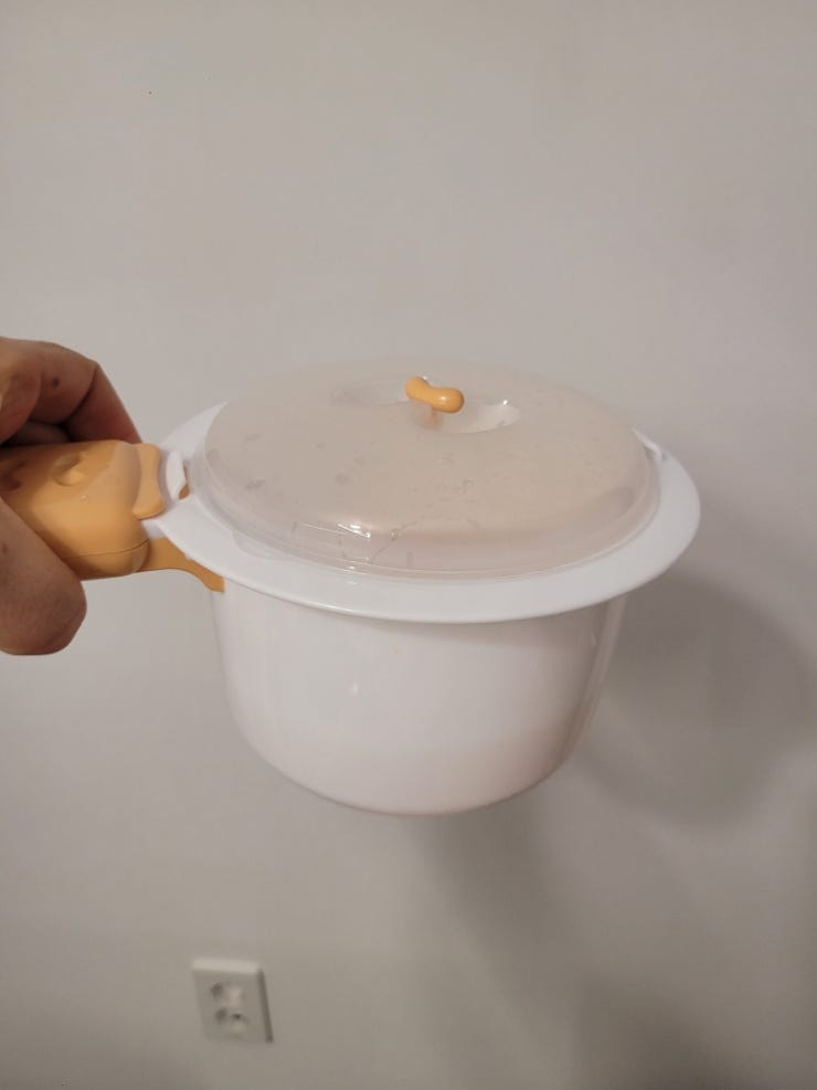  다이소 제품- 전자렌지 용기 뚜껑까지 있어서 편리해요^^