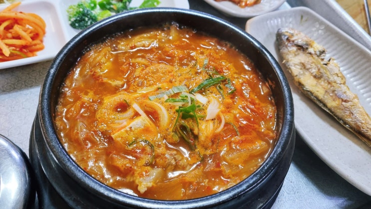  전남 영광군/ 영광읍 혼자 가도 괜찮은 맛집 (오모가리,우리김밥분식,한솔제과)