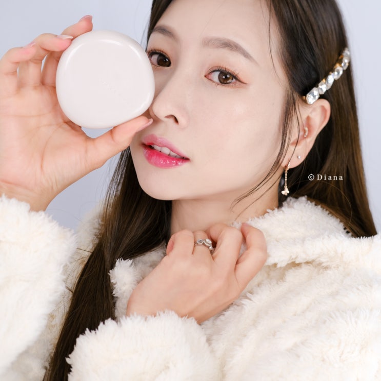 올리브영 쿠션 가볍게 완벽밀착 안묻어나는 웨이크메이크 워터벨벳 비건 쿠션 올리브영 쿠션 가볍게 완벽밀착 안묻어나는 웨이크메이크 워터벨벳 비건 쿠션