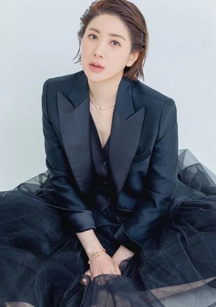 "우리 사귈래?" 가수 서인영, 남편에게 먼저 만나자고 고백해...러브스토리 공개하자 팬들 난리 "우리 사귈래?" 가수 서인영, 남편에게 먼저 만나자고 고백해...러브스토리 공개하자 팬들 난리