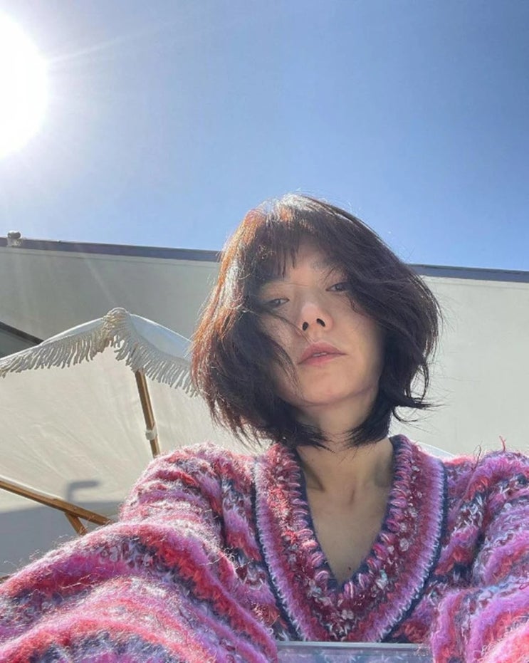 배우 배두나, 설날 미국 LA에서 촬영한 속옷 화보...과감한 상의 탈의 '속옷' 노출 배우 배두나, 설날 미국 LA에서 촬영한 속옷 화보...과감한 상의 탈의 '속옷' 노출