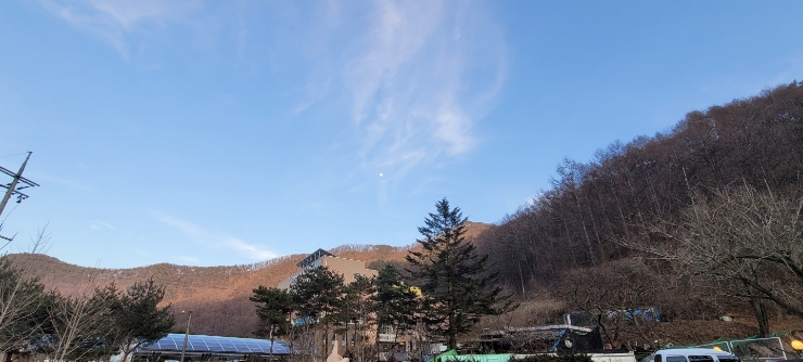  2023/01/28 토요일  하늘 구경 달 구경 하세요
