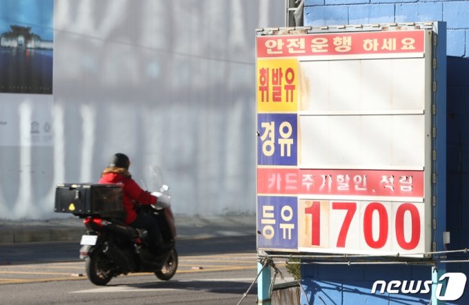 전년比 33%↑등유값...'에너지 빈곤층' 더 춥다