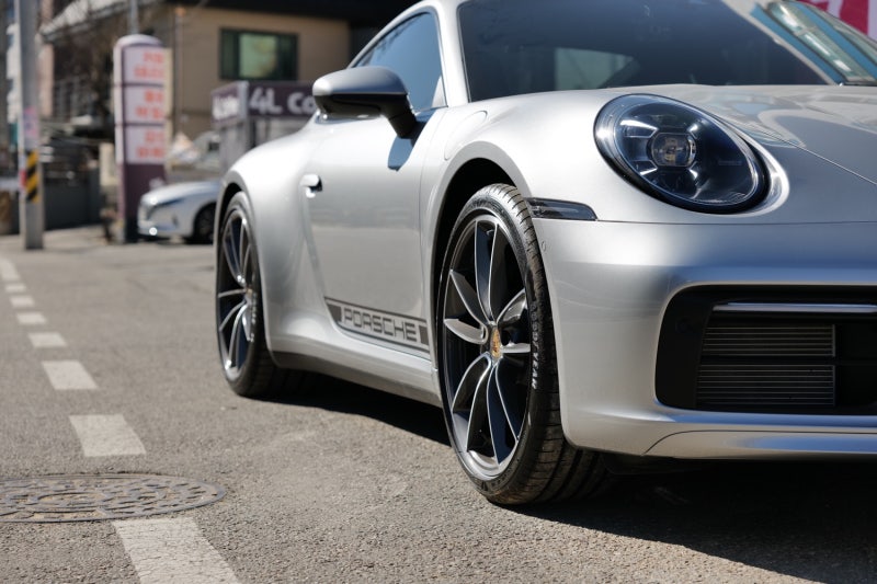 포르쉐 911 (992) 사이드 로고 'PORSCHE' 데칼 시공 : 네이버 블로그