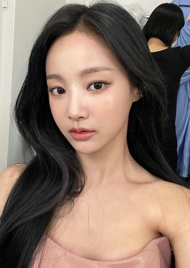 과거 모모랜드 출신 연우, 모모랜드 해체 소식에 보인 반응...과거 왕따설 제기됐던 이유는? 과거 모모랜드 출신 연우, 모모랜드 해체 소식에 보인 반응...과거 왕따설 제기됐던 이유는?