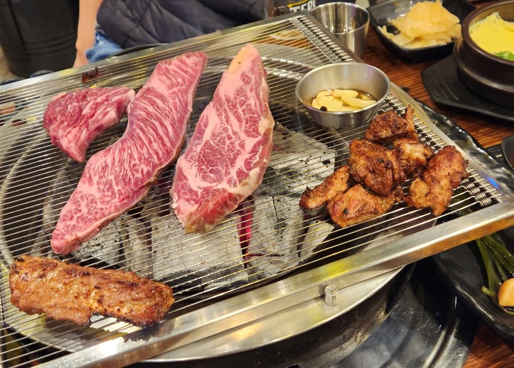 보람동 고기 맛집 배씨화로 숯불에 먹는 양념돼지갈비와 한우