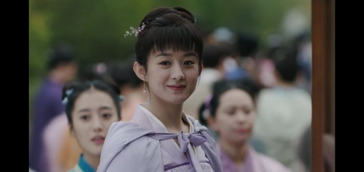  녹비홍수(知否知否应是绿肥红瘦) ①