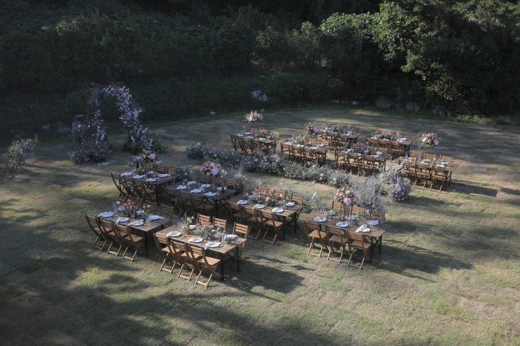 루모스가든의 부산야외결혼식은 커스텀 야외웨딩의 정석을 선사합니다.