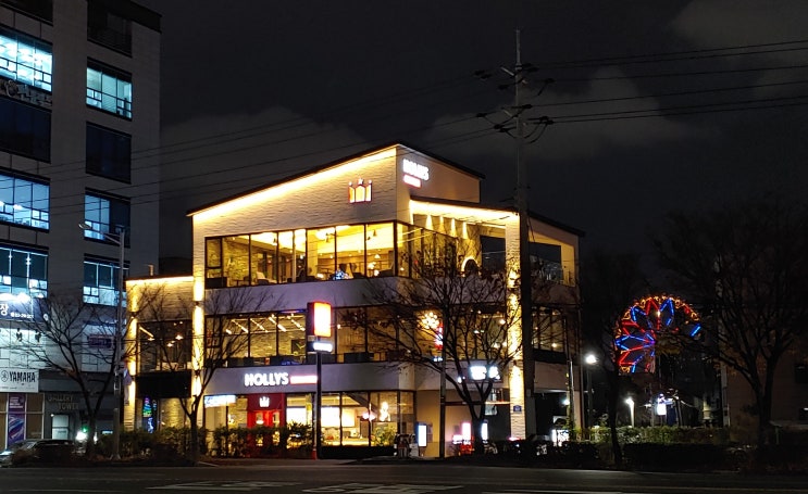  할리스 울산 달동DT점