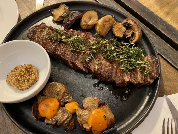  [서울 서대문구] 연희동 맛집, 마우디 MAUDIE / 스테이크, 명란크림 파스타, 하우스 와인, 서울 연희동 브런치 디너 레스토랑