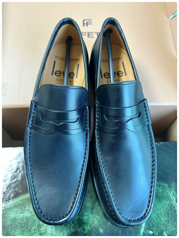  파페치(Farfetch)에서 맥나니(MAGNANNI) 클래식 플랫 로퍼 온라인 반값 할인 이벤트 구매 후기 |  수제 럭셔리 | 결혼식 웨딩 사진용 구두 | 스페인 브랜드