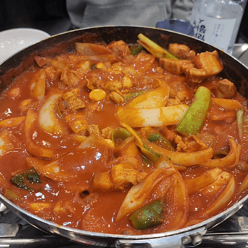  김치찌개가 맛있는 돼지랑 찌개랑 부천상동점