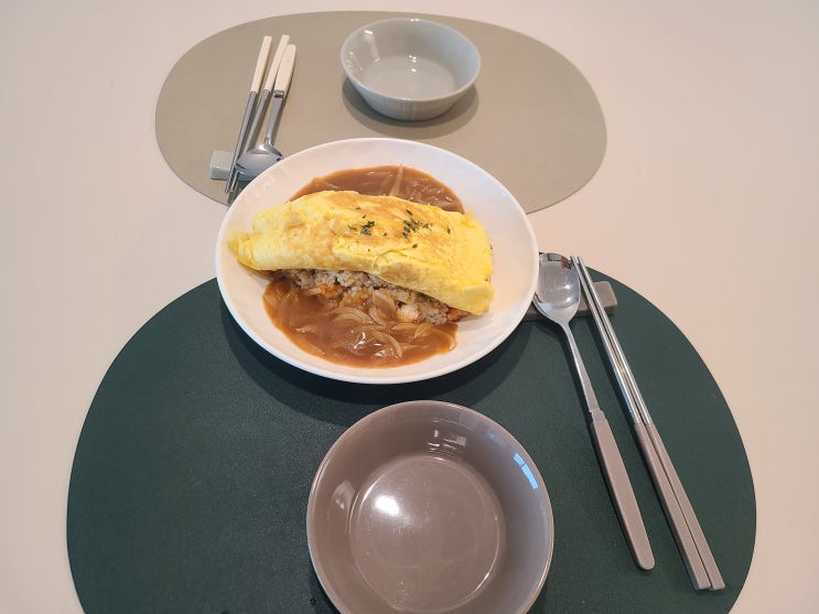  [집밥-보통날] 오므라이스(Omurice)를 하려다 생선구이가 돼버리다.