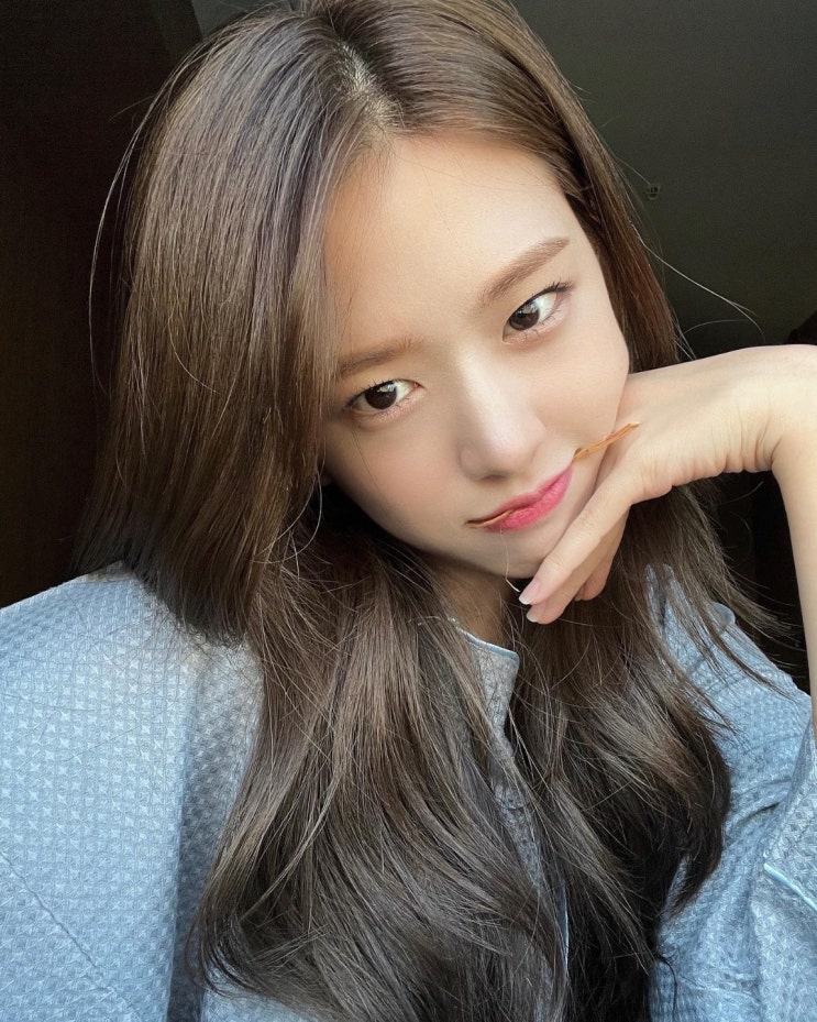 아이브 멤버 안유진, 장원영과 같은 키 173cm...성인인데도 성장판 안 닫혀 키가 더 커졌다 아이브 멤버 안유진, 장원영과 같은 키 173cm...성인인데도 성장판 안 닫혀 키가 더 커졌다
