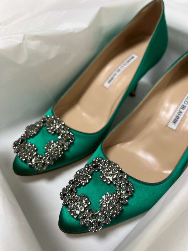  파페치(Farfetch) 결혼식 웨딩 촬영을 위한 하이힐 구두 구매 및 후기 | Manolo Blahnik 마놀로 블라닉 한기시 장식 세틴 한기시 장식 세틴 | 3대 명품