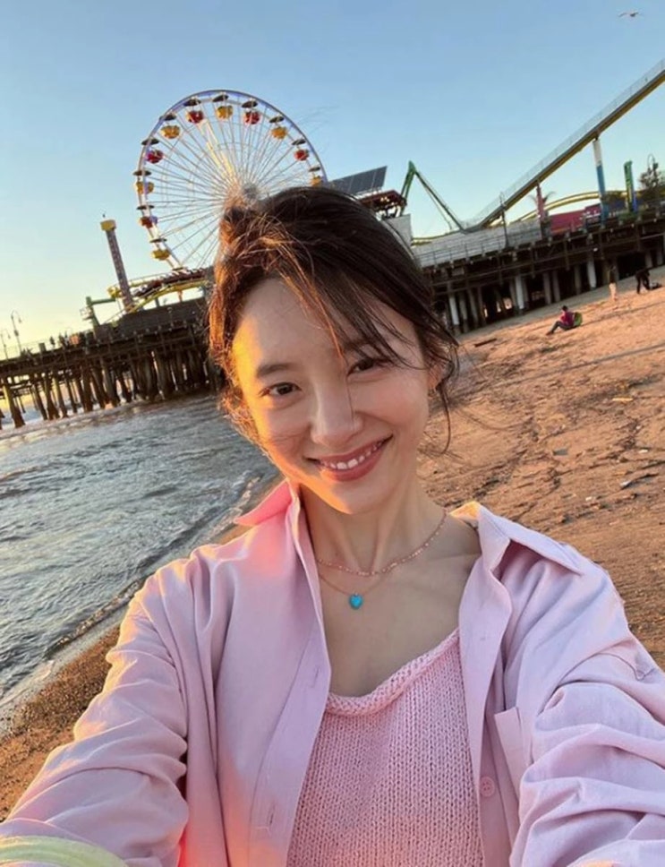 '과감한 거울 셀카 공개한' 박지현, '재벌집' 여배우의 늘씬하고 탄탄한 몸매 눈길 "시선 집중" '과감한 거울 셀카 공개한' 박지현, '재벌집' 여배우의 늘씬하고 탄탄한 몸매 눈길 "시선 집중"