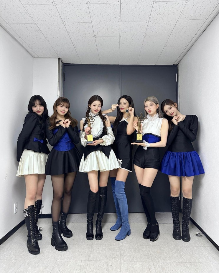 "제발 살 좀 빼주세요" 아이브 멤버 리즈, 데뷔 초 모습을 그리워하는 팬들..."예뻤던 시절 그립다" "제발 살 좀 빼주세요" 아이브 멤버 리즈, 데뷔 초 모습을 그리워하는 팬들..."예뻤던 시절 그립다"