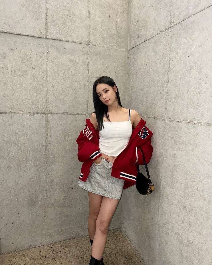 이주연·경리·옥순·강소라, 최고의 각선미 스타는 누구? 이주연·경리·옥순·강소라, 최고의 각선미 스타는 누구?
