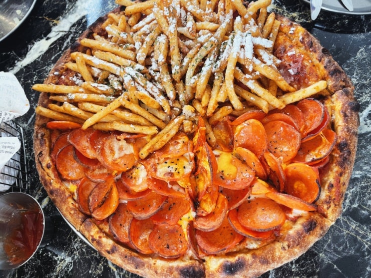  힙한 미국 본토 피자 수원 행궁동 맛집 백스트리트피자