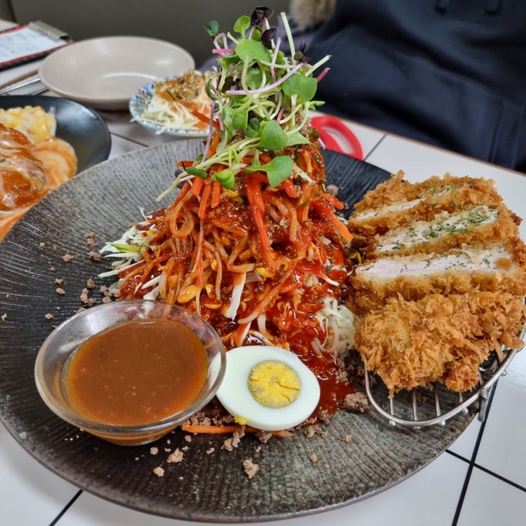  수완지구 왕비돈까스 경양식돈까스 맛집 내돈내산 솔직후기