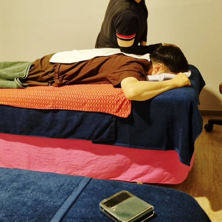  동탄 마사지 일호점 지압마사지 어깨 등 긴장 풀기