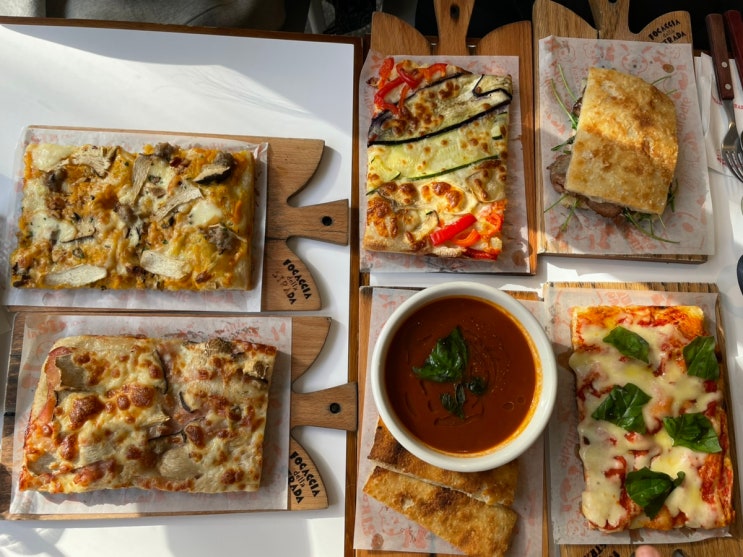  [포카치아델라스트라다] 도우가 쫄깃하고 너무 맛있는 이탈리아 피자 맛집 - 서울 용산 데이트