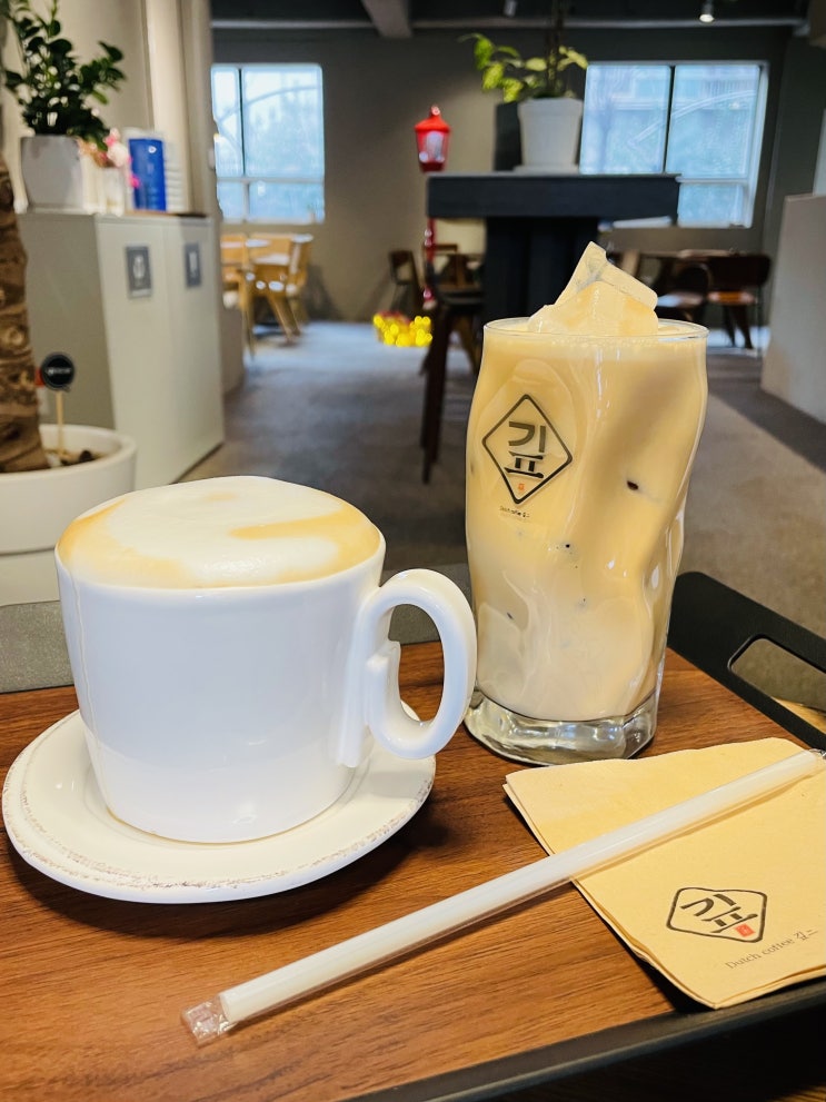  합정역 메세나폴리스 근처 카페&바, 깊二(깊이)