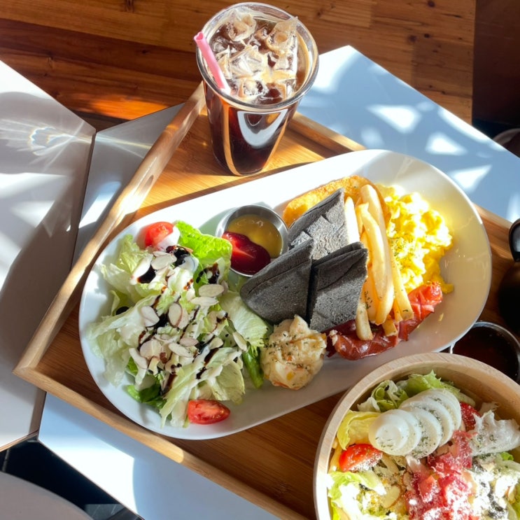 안산 중앙역 브런치카페 “그로비(GROVY)” 샐러드 파스타, 허니브레드 커피맛집