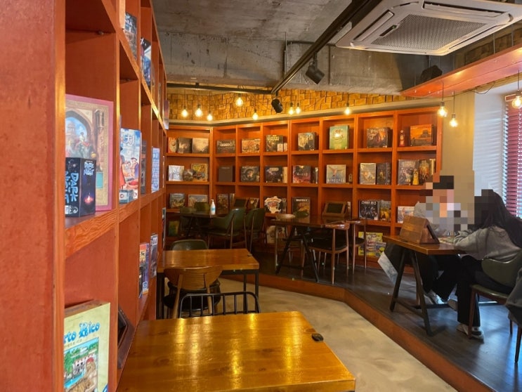  서울 서대문구 창천동 데블다이스 보드게임카페 신촌점 - 신촌역 1번출구 보드게임 핫플