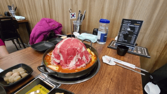 광명역 ktx 맛집 연남물갈비 광명어반브릭스점에서 먹어봄. 광명역 ktx 맛집 연남물갈비 광명어반브릭스점에서 먹어봄.