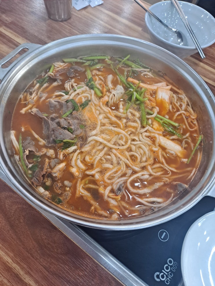  울산대공원맛집 퐁당퐁당옥동직영점 얼큰칼국수집